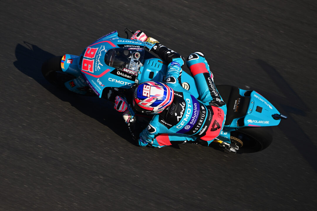 Dixon Dominates Moto2 Qualifying at Japanese Grand Prix