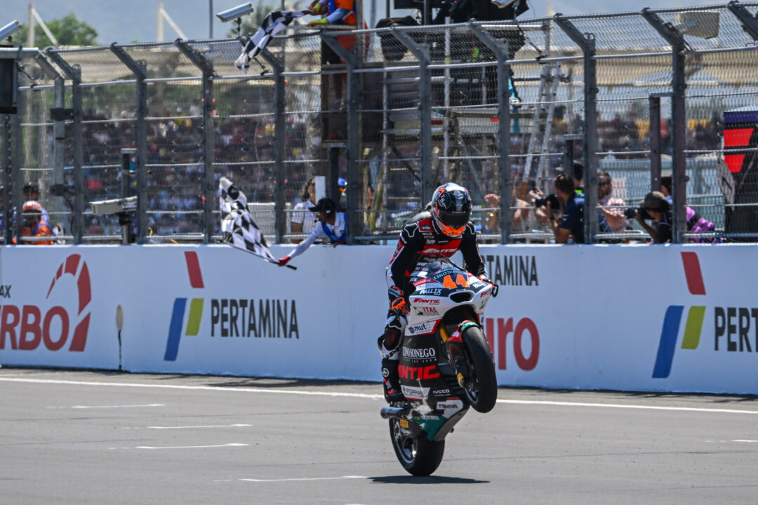 Aron Canet Dominates Indonesian GP for Second Career Moto2 Win