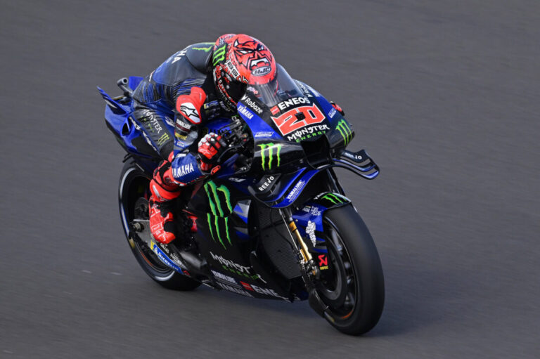 Quartararo Snatches Third Straight Pole in Silverstone Qualifying