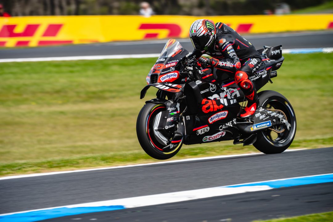 Bezzecchi Dominates Ducati Disaster Sprint at Phillip Island Despite Bird Strike