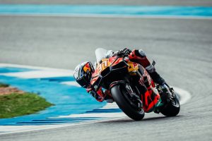 Pedro Acosta on his way to a career-first MotoGP sprint win in Thailand.